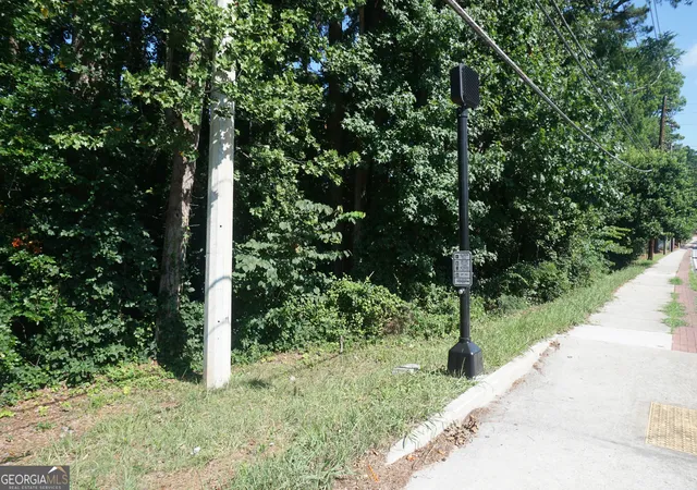 4th image of 3020 Clairmont Rd, Brookhaven, GA 30329 | MLS# 10802177
