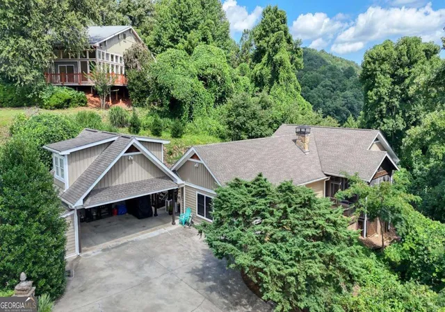 Photo 2 of Sale Pending at 228 Country Club Dr, Clayton, GA 30525 | MLS# 10807801 | Listing updated on 2026-08-24