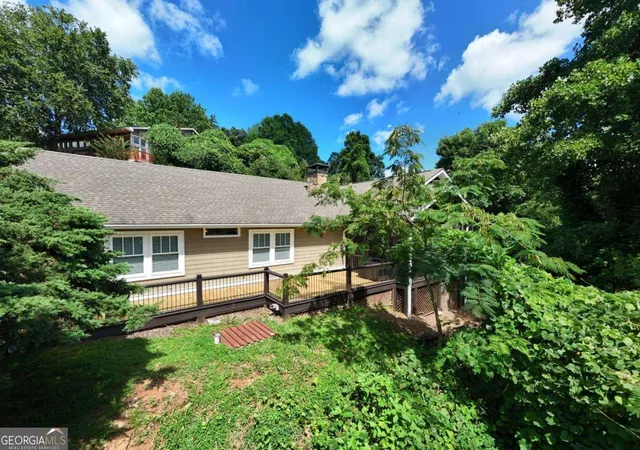 Photo 2 of Sale Pending at 228 Country Club Dr, Clayton, GA 30525 | MLS# 10807801 | Listing updated on 2026-08-24