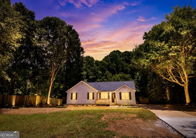 Photo 2 of Single family home for sale at 100 N Rover Rd, Williamson, GA 30292 | MLS# 10799970 | Listing updated on 2026-09-09
