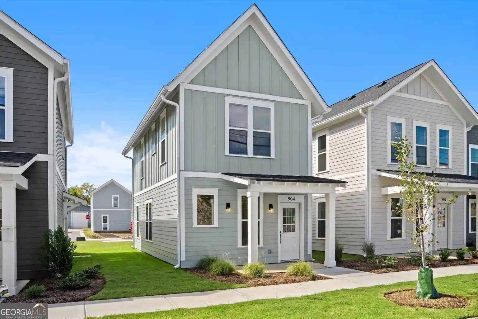 Photo 1 of Sale Pending at 904 S Hamilton St, Dalton, GA 30721 | MLS# 10868654 | Listing updated on 2026-10-14