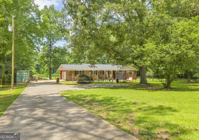 Photo 1 of Single family home for sale at 849 Swan Lake Rd, Stockbridge, GA 30281 | MLS# 10797188 | Listing updated on 2026-10-03