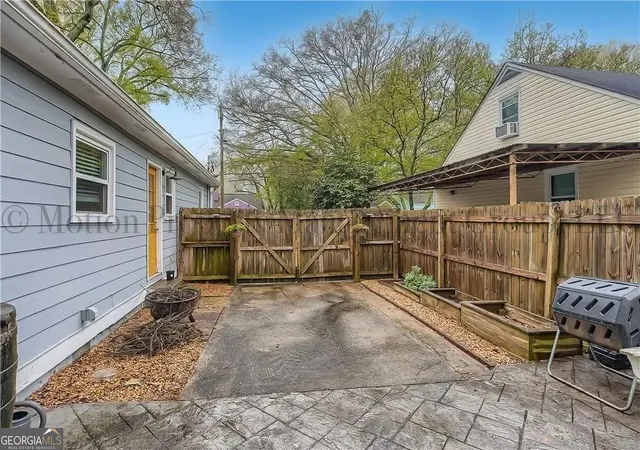 Photo 3 of Single family home for sale at 784 Hillmont Ave, Decatur, GA 30030 | MLS# 10754131 | Listing updated on 2026-09-23