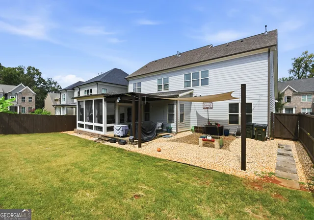 Photo 4 of Single family home for sale at 2438 Colby Ct, Snellville, GA 30078 | MLS# 10835708 | Listing updated on 2026-09-18