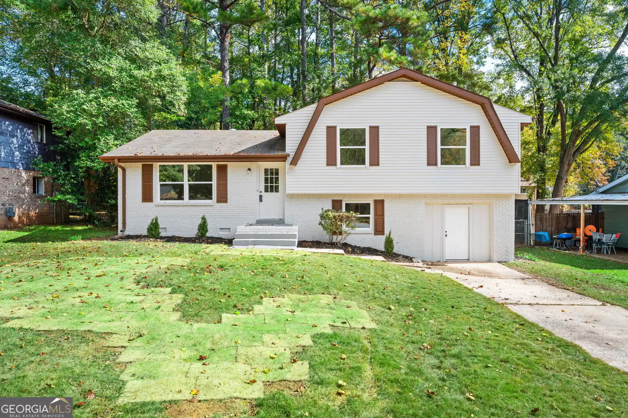 Photo 1 of Single family home for sale at 8318 Magnolia Dr, Jonesboro, GA 30238 | MLS# 10881921 | Listing updated on 2026-10-30