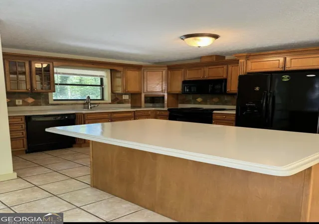 Photo 2 of Single family home for sale at 2905 Hembree Rd Ne, Marietta, GA 30062 | MLS# 10791677 | Listing updated on 2026-08-15