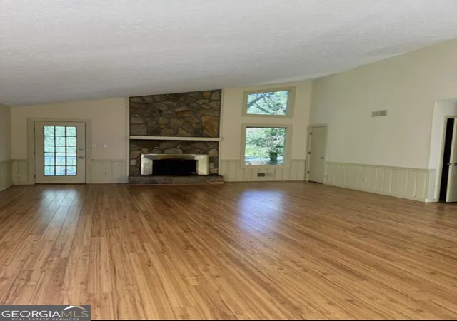 Photo 3 of Single family home for sale at 2905 Hembree Rd NE, Marietta, GA 30062 | MLS# 10791677 | Listing updated on 2026-08-15