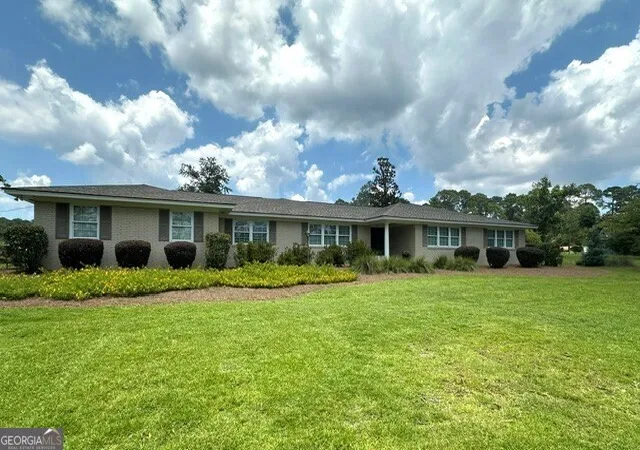 Homes for sale in Vidalia, GA | 300 Lewis Dr, Vidalia, GA 30474 | MLS# 10735510