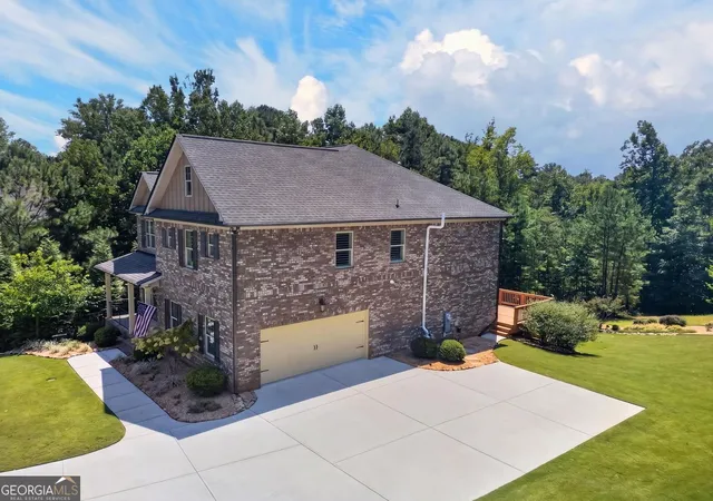 Photo 2 of Single family home for sale at 7473 Elderberry Dr, Douglasville, GA 30135 | MLS# 10831482 | Listing updated on 2026-09-11
