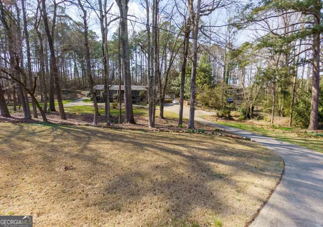 2nd image of 5075 Deen Rd, Marietta, GA 30066 | MLS# 10706160