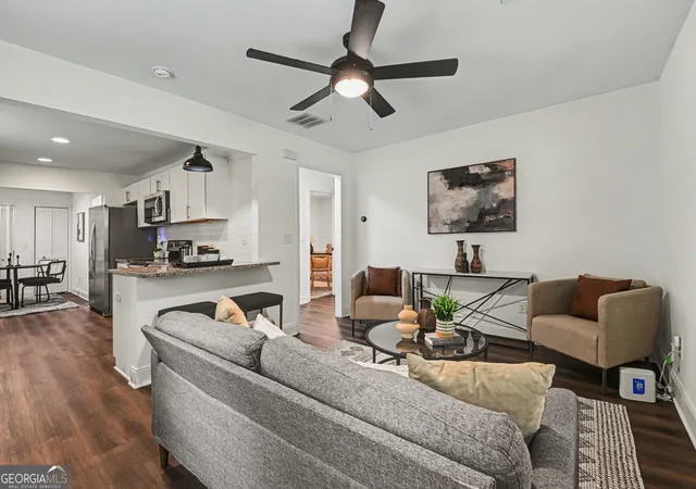 2nd image of 678 Commercial Ave Nw, Atlanta, GA 30318 | MLS# 10815637
