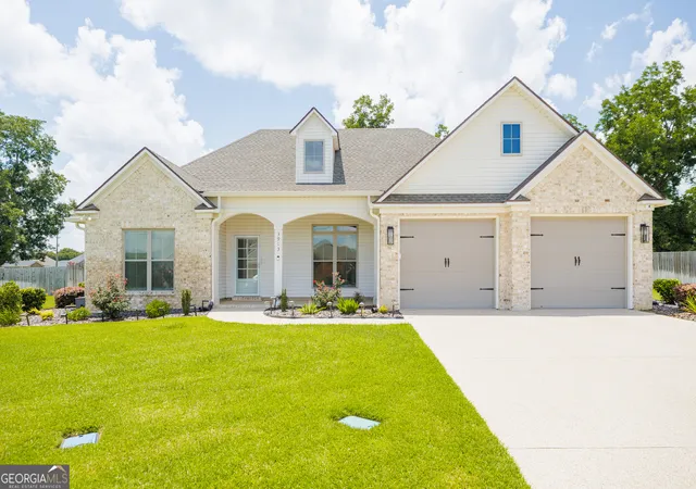 Homes for sale in Valdosta, GA | 3913 Bull Run, Valdosta, GA 31605 | MLS# 10791386
