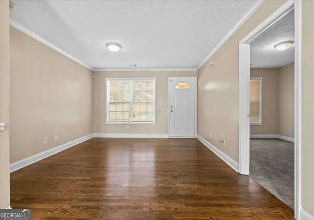 Listing Photo 4 - Condo for sale in building located at 827 Oak St NW, Atlanta, GA 30318