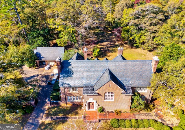 2nd image of 300 Poplar Dr, Thomaston, GA 30286 | MLS# 10411532