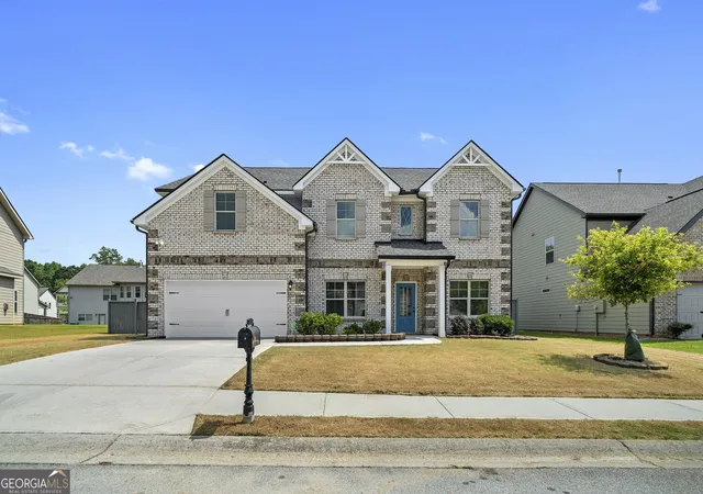 Photo 2 of Single family home for sale at 5673 Wyncreek Cir Sw, Atlanta, GA 30331 | MLS# 10834967 | Listing updated on 2026-09-11