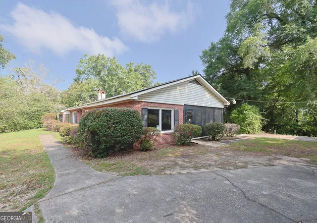 3rd image of 3733 Steam Mill Rd, Columbus, GA 31906 | MLS# 10810536
