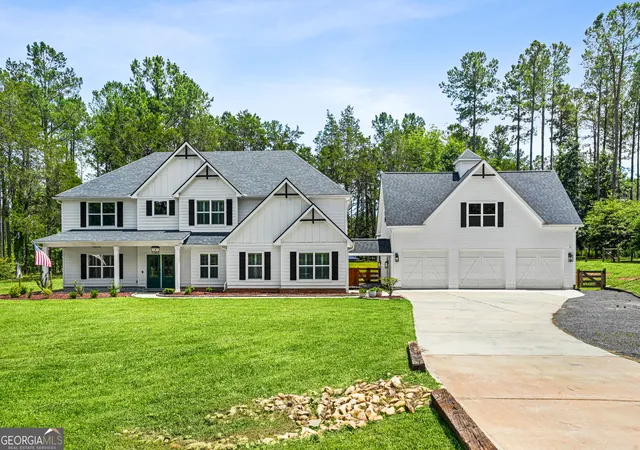 2nd image of 695 Dead Oak Rd, Senoia, GA 30276 | MLS# 10831158