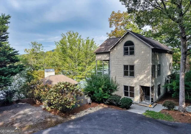 Photo 1 of Single family home for sale at 2515 Leisure Ln, Young Harris, GA 30582 | MLS# 10880373 | Listing updated on 2026-10-28