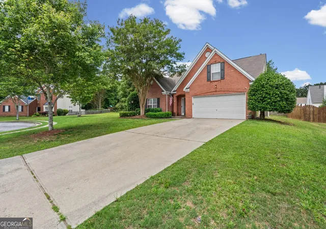 2nd image of 2114 Beacon Crest Dr, Buford, GA 30519 | MLS# 10777167