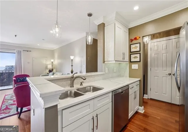 4th image of 300 Johnson Ferry Rd Ne #B804, Sandy Springs, GA 30328 | MLS# 10706281