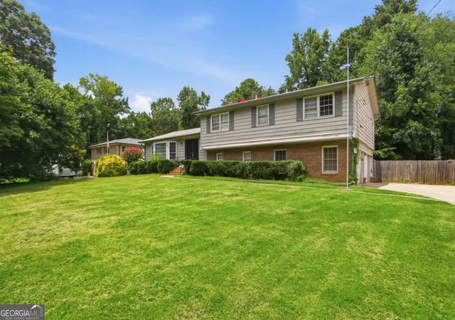 Photo 1 of Single family home for sale at 3021 Wendwood Dr, Marietta, GA 30062 | MLS# 10812395 | Listing updated on 2026-10-16