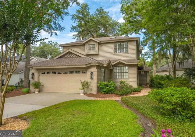 Single family home for sale at 35 E Bay Tree Ct, Saint Simons Island, GA 31522 | MLS# 10879960 | Listing updated on 2026-10-27