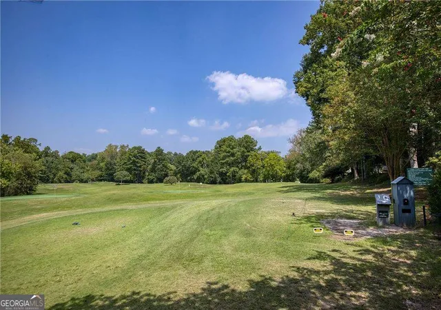 Listing Photo 2 - Condo for sale in building located at 167 Maribeau Sq, Atlanta, GA 30327 - Unit #167