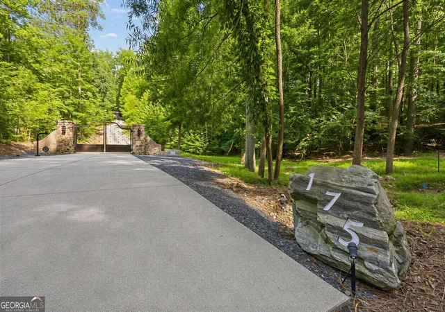 Photo 3 of Single family home for sale at 175 Tumlin Path, Acworth, GA 30101 | MLS# 10802162 | Listing updated on 2026-08-13
