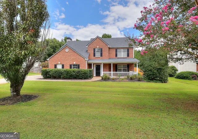 3rd image of 520 Ansley Forest Dr, Monroe, GA 30655 | MLS# 10818869