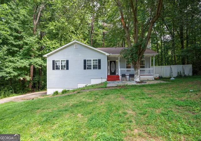 Photo 2 of Single family home for sale at 3315 Southlake Ln, Cumming, GA 30041 | MLS# 10823486 | Listing updated on 2026-09-26