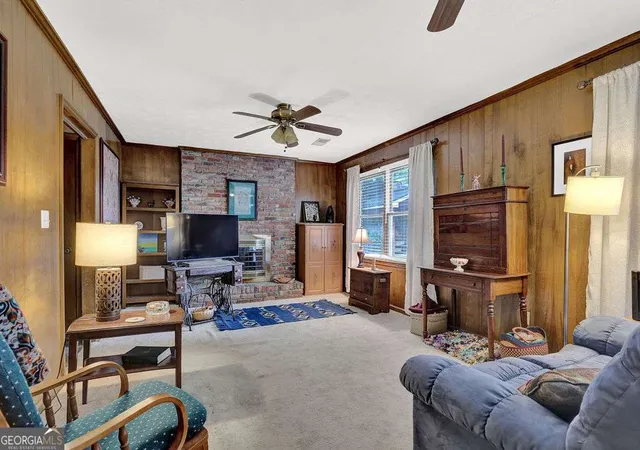 Photo 4 of Single family home for sale at 4916 Oak Grv Dr, Buford, GA 30518 | MLS# 10776946 | Listing updated on 2026-08-18