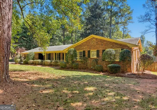 Photo 1 of Single family home for sale at 4150 Old Lexington Rd, Athens, GA 30605 | MLS# 10871164 | Listing updated on 2026-10-27