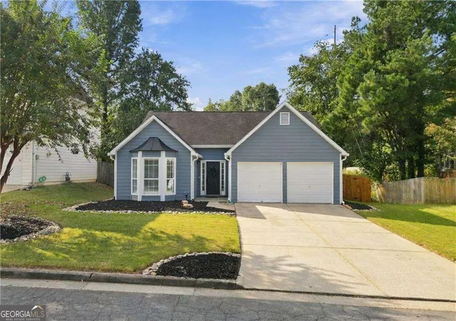 Photo 1 of Single family home for sale at 4433 Grove Dr Nw, Acworth, GA 30101 | MLS# 10869152 | Listing updated on 2026-10-28