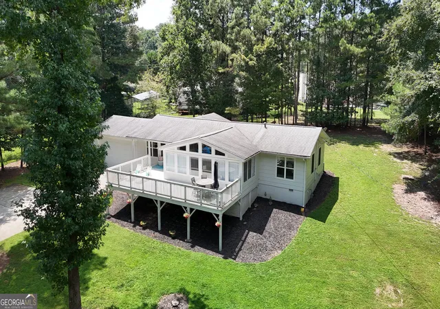 Photo 1 of Single family home for sale at 935 Pine Cir, Woodstock, GA 30189 | MLS# 10824362 | Listing updated on 2026-09-19