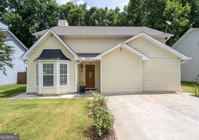 2nd image of 811 Overlook Trl, Canton, GA 30115 | MLS# 10806222
