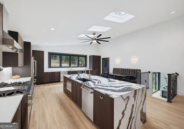 Photo 4 of Single family home for sale at 4217 Paces Fry Rd SE, Atlanta, GA 30339 | MLS# 10808371 | Listing updated on 2026-09-19
