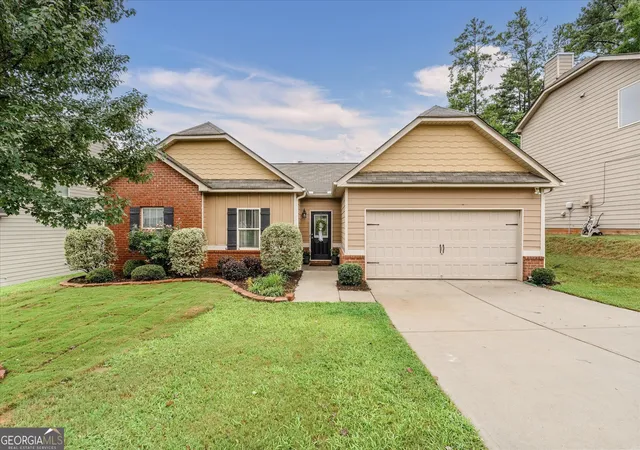 Photo 1 of Single family home for sale at 2559 Grayton Loop, Villa Rica, GA 30180 | MLS# 10807766 | Listing updated on 2026-09-13
