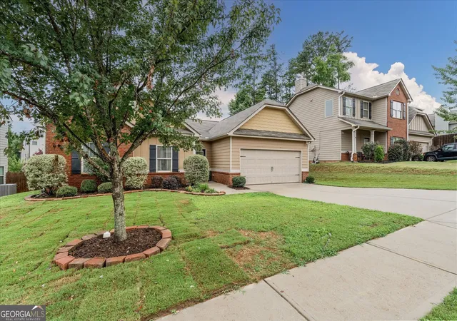Photo 2 of Single family home for sale at 2559 Grayton Loop, Villa Rica, GA 30180 | MLS# 10807766 | Listing updated on 2026-09-13