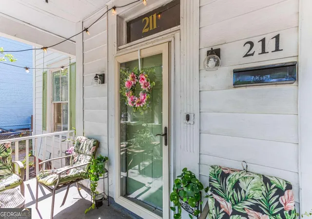 2nd image of 211 W 34th St, Savannah, GA 31401 | MLS# 10738400