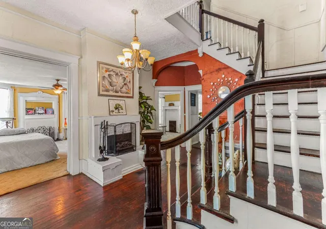 Photo 3 of Sale Pending at 211 W 34th Street, Savannah, GA 31401 | MLS# 10738400 | Listing updated on 2026-09-05