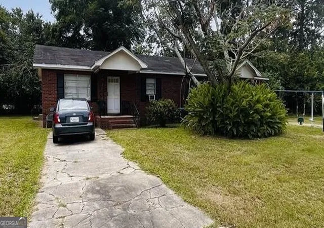 Photo 2 of Multi family home for sale at 412 Emily Ave, Albany, GA 31701 | MLS# 10813143 | Listing updated on 2026-08-10