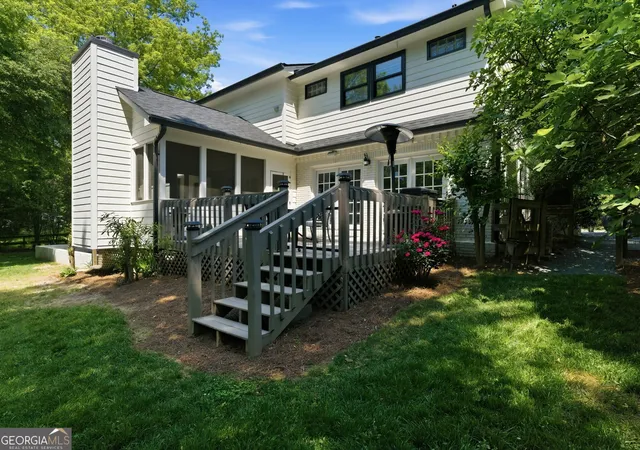 Photo 4 of Single family home for sale at 1350 Battleview Dr NW, Atlanta, GA 30327 | MLS# 10756943 | Listing updated on 2026-09-18