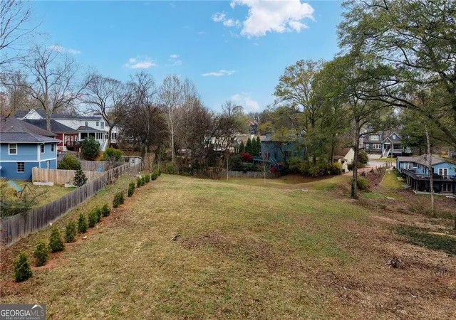 5th image of 448 E Lake Dr, Decatur, GA 30030 | MLS# 10753672