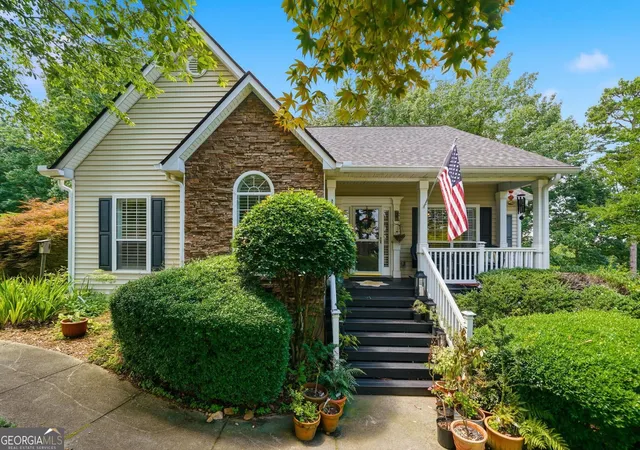 2nd image of 2085 Habersham Marina Rd, Cumming, GA 30041 | MLS# 10788823
