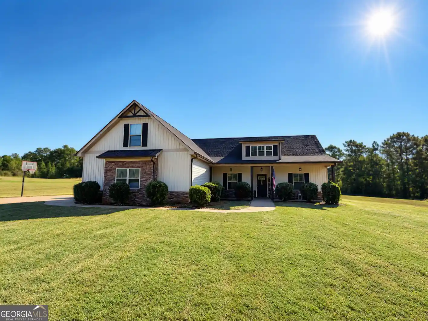 Photo 1 of Single family home for sale at 552 Shady Ln, Williamson, GA 30292 | MLS# 10856092 | Listing updated on 2026-10-16