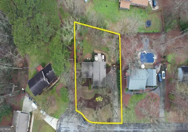 3rd image of 832 Sweet Briar Ln Se, Conyers, GA 30094 | MLS# 10766663