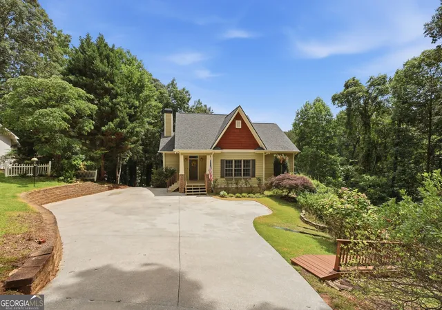 1st image of 350 Drew Ln, Lavonia, GA 30553 | MLS# 10787594