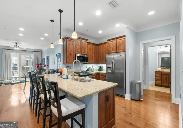 Homes for sale in Savannah, GA | 165 W Bay St, Savannah, GA 31401