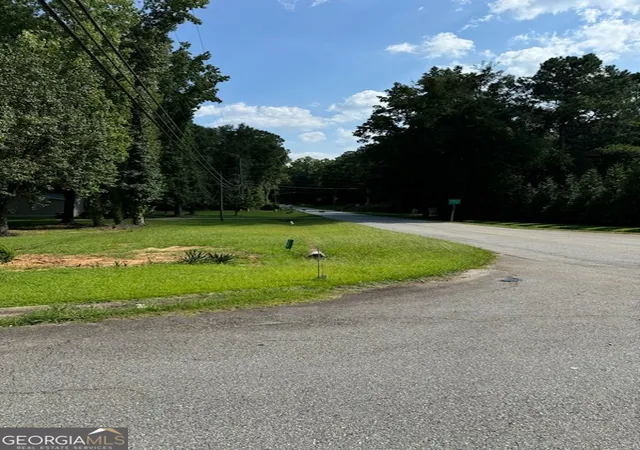 1st image of 0 Yorktown Ave, Hampton, GA 30228 | MLS# 10819015