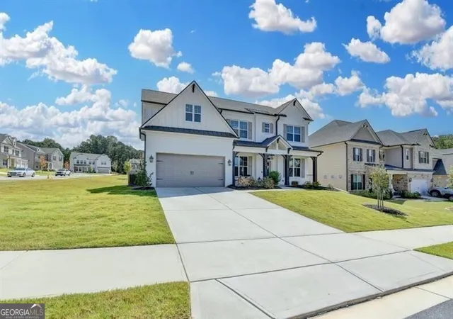 Photo 3 of Single family home for sale at 148 Logan Pass Dr, Loganville, GA 30052 | MLS# 10818096 | Listing updated on 2026-08-17